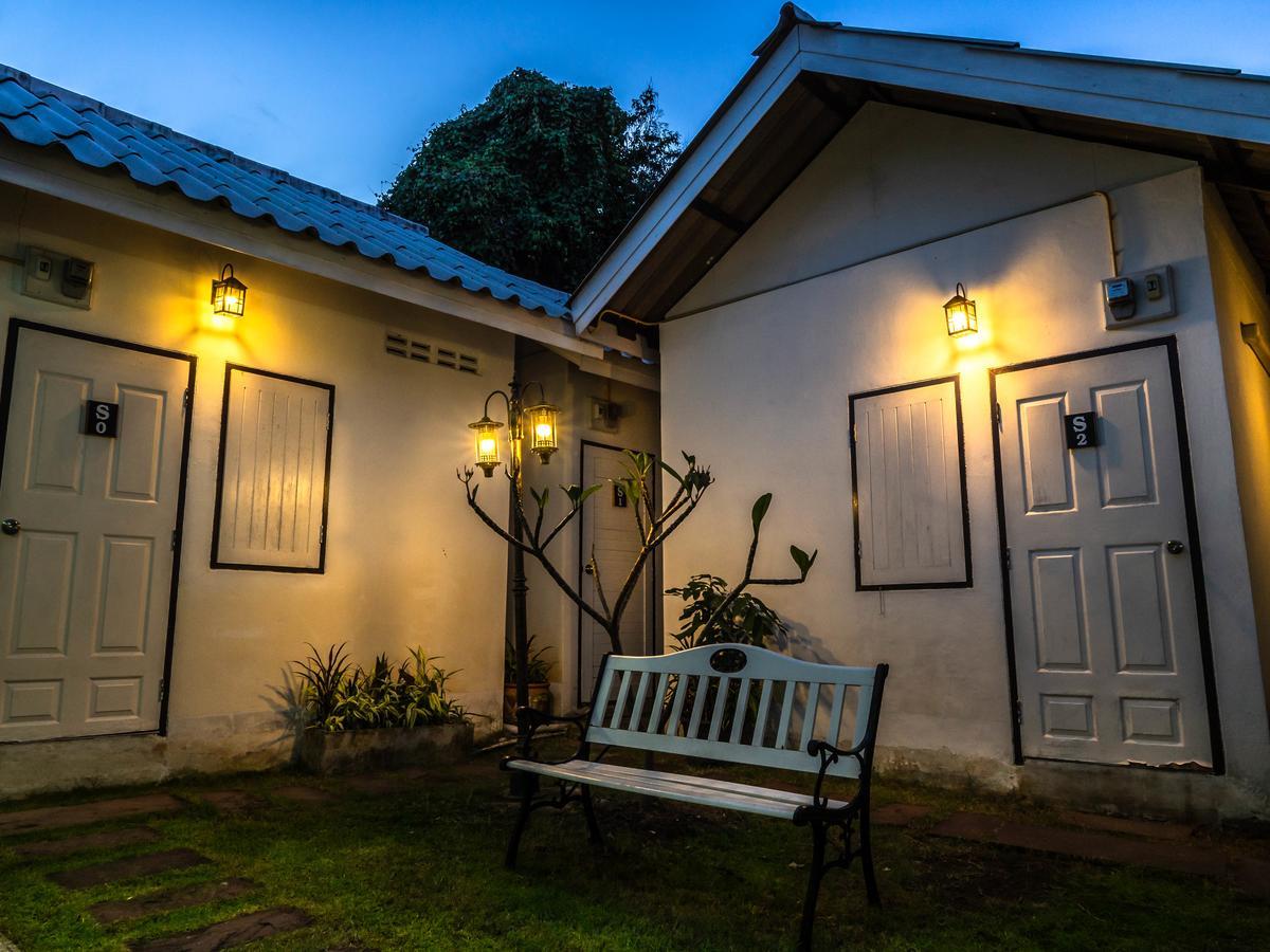 Tommy Huts Hotel เชียงใหม่ ภายนอก รูปภาพ